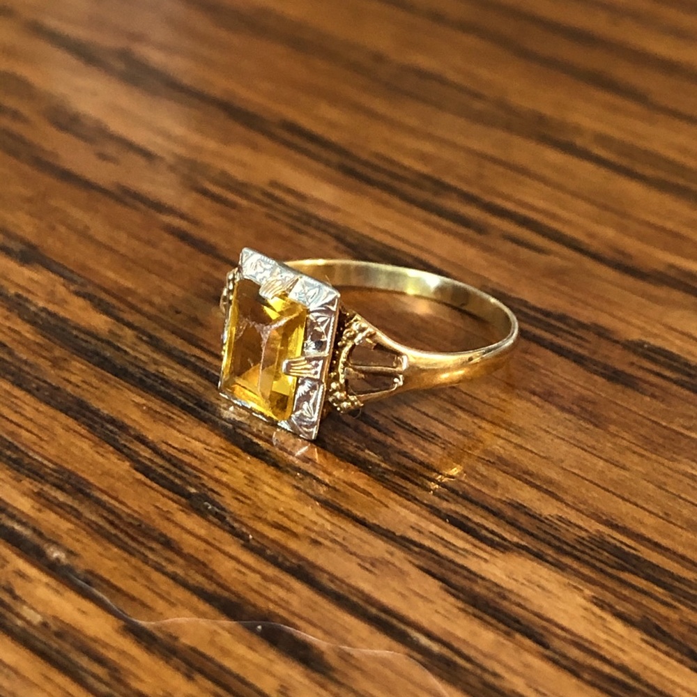 Antique 10k Ring with Yellow Stone